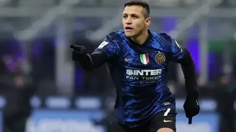 托莫里奇克双响，米兰客场3-1逆转卡利亚里！
